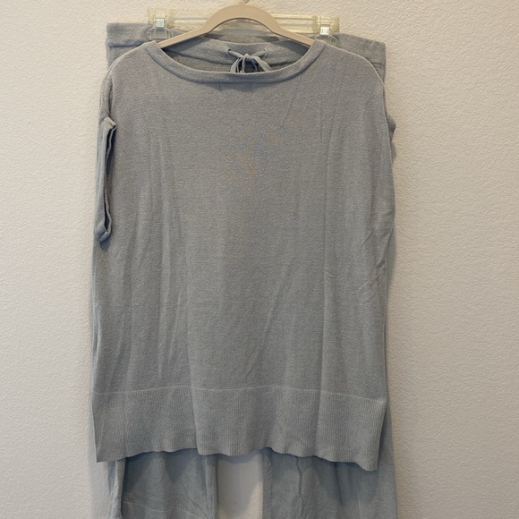 Barefoot Dreams | Cozy Chic set: Culotte pants and cap sleeve tee - Picture 4 of 8